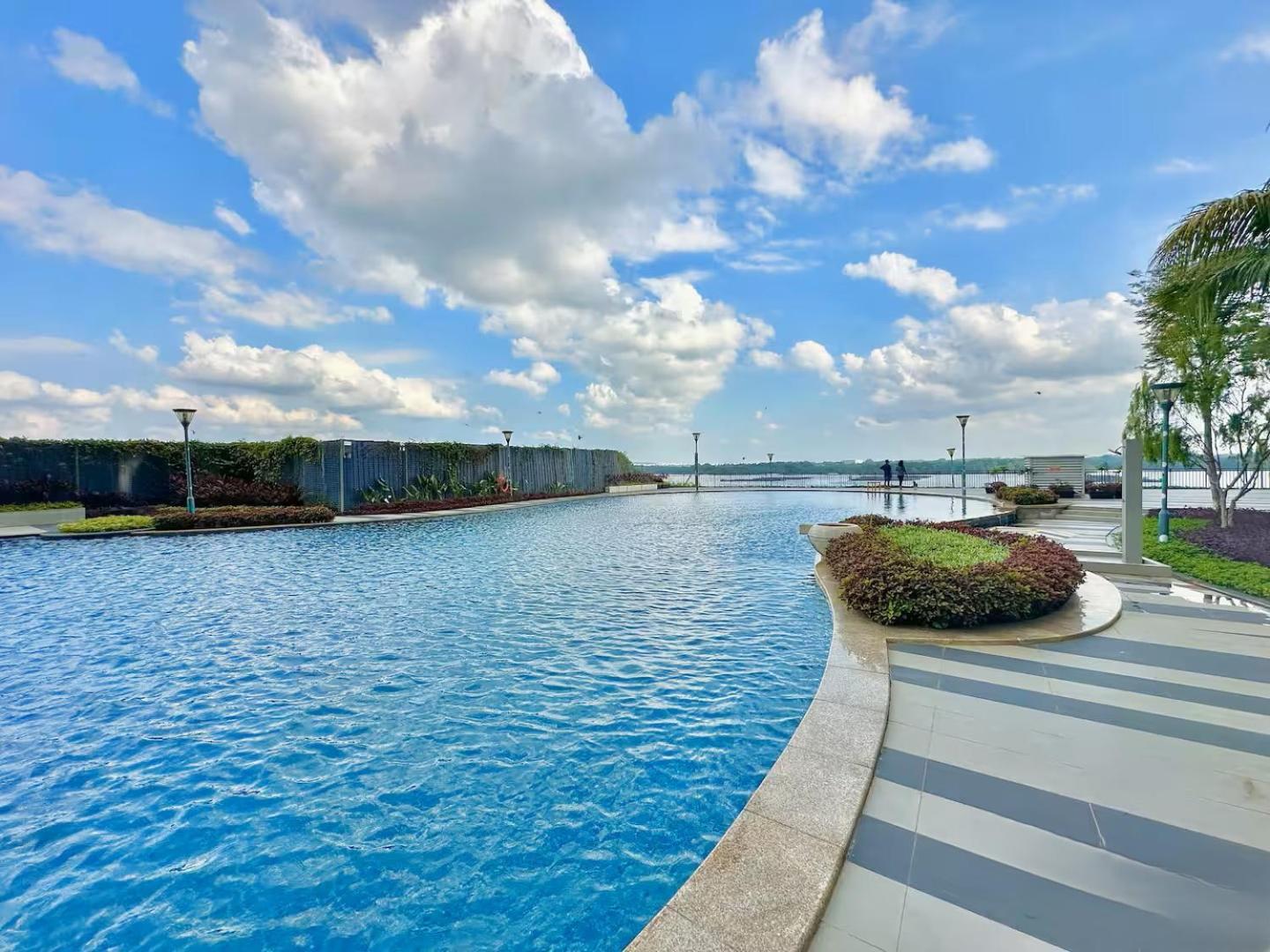 Apartemen Royal Country Garden Danga Bay