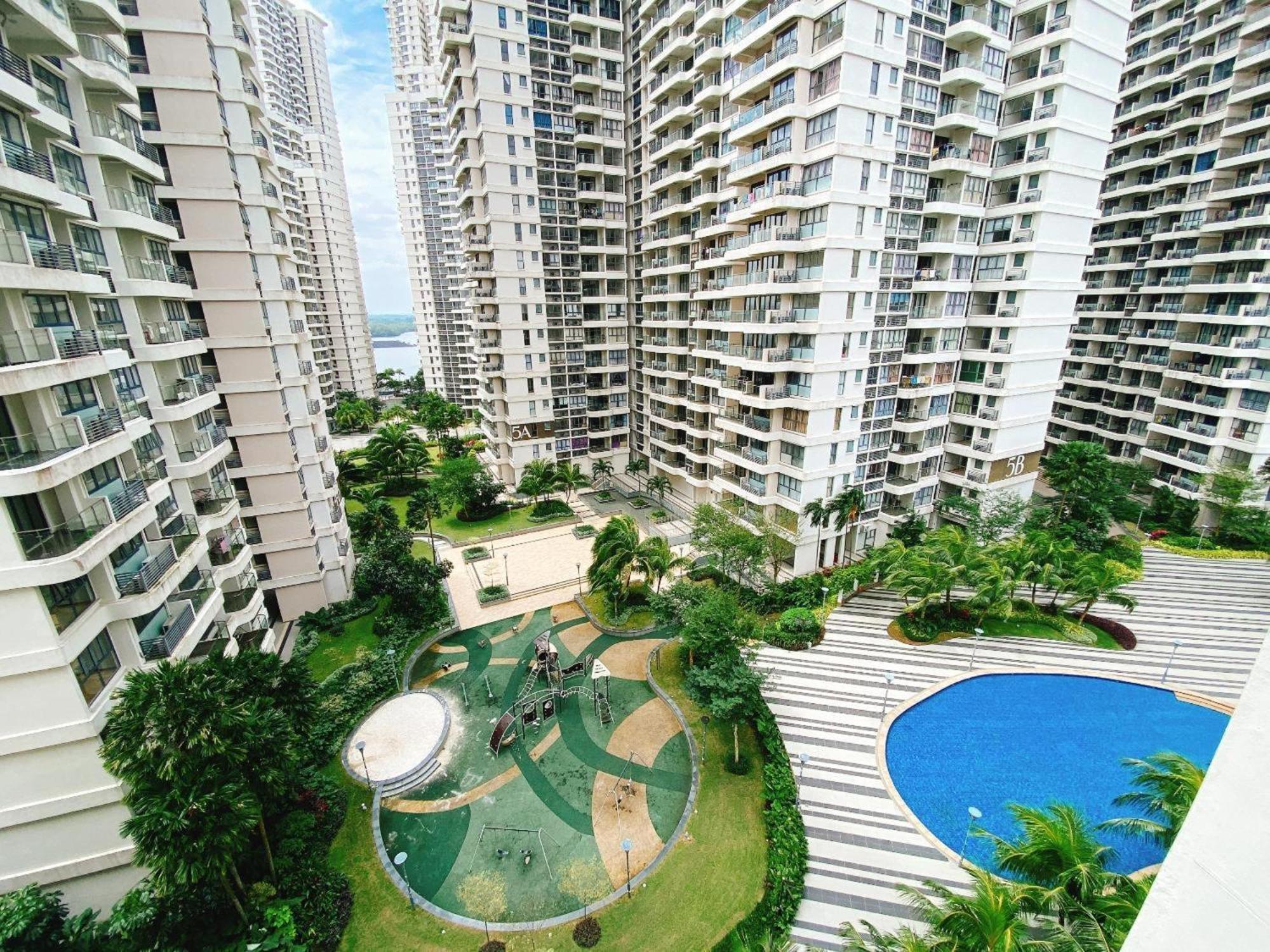 Royal Country Garden Danga Bay Apartemen *